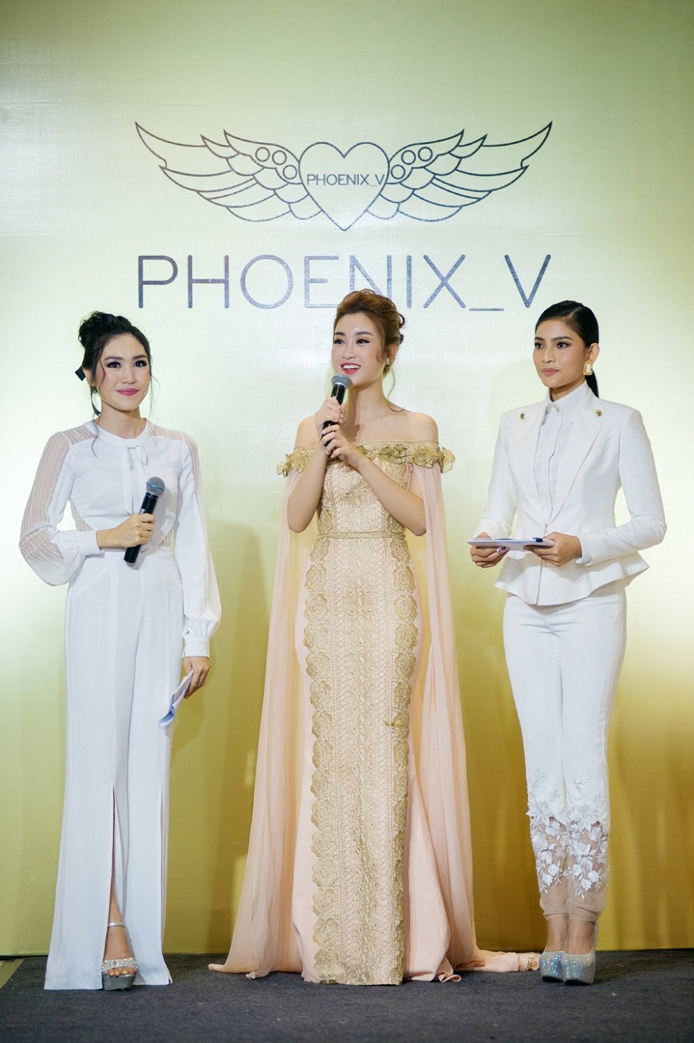 Truong Thi May lam MC hai thu tieng (1) 4