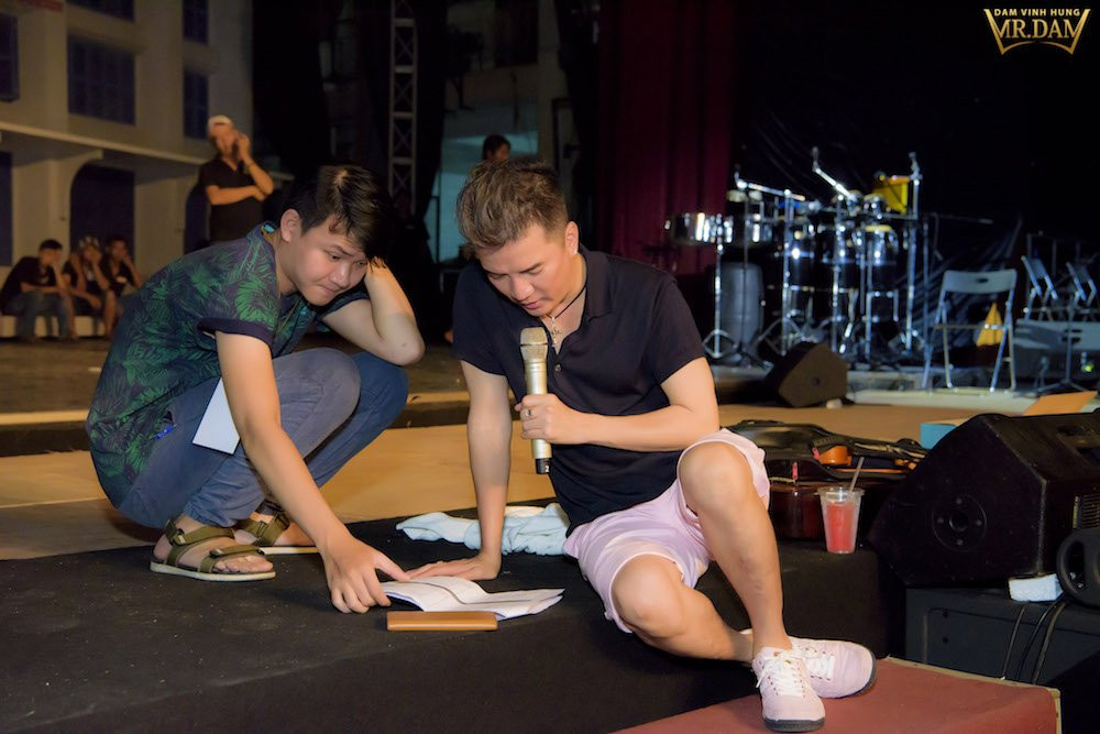 DAM VINH HUNG_SAI GON BOLERO VA HUNG (11) 7