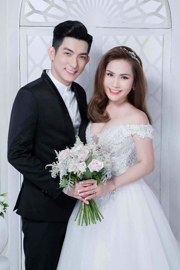 chong-cu-cua-phi-thanh-van-tinh-tu-chup-anh-cuoi-cung-vo-moi