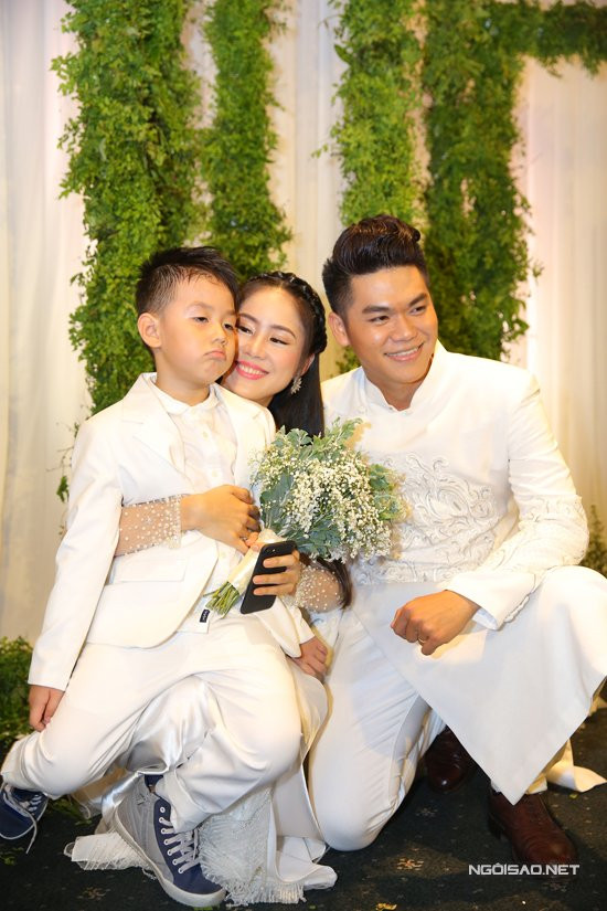 truc-tiep-trung-kien-lien-tuc-hon-le-phuong-trong-tiec-cuoi-o-sai-gon-6