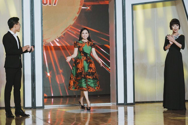 em gai ty phu cua cam ly lam giam khao, 2 con