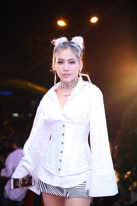 Dan thi sinh The Face vao nhom sao xau vi vay ao ruom ra hinh anh 6