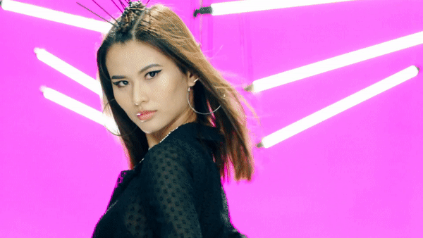 ezgif-com-video-to-gif-1499742760248 13