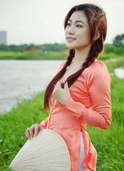 goài hát những ca khúc nhạc trẻ, Lương Bích Hữu còn thể hiện dân ca trữ tình