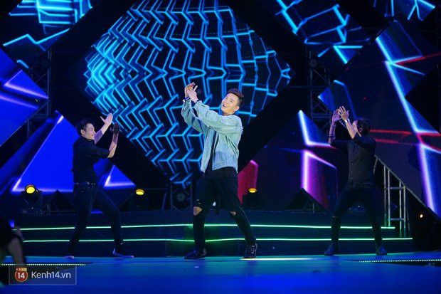 Bị Mỹ Tâm tra hỏi, Đức Phúc thừa nhận không dám hôn vì sợ hỏng môi - Ảnh 13.