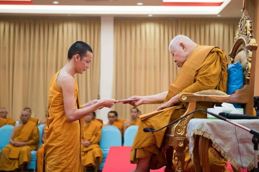 Cuoc song sau khi xuat gia cua hoa hau chuyen gioi Thai Lan hinh anh 8