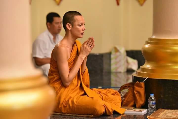 Cuoc song sau khi xuat gia cua hoa hau chuyen gioi Thai Lan hinh anh 11