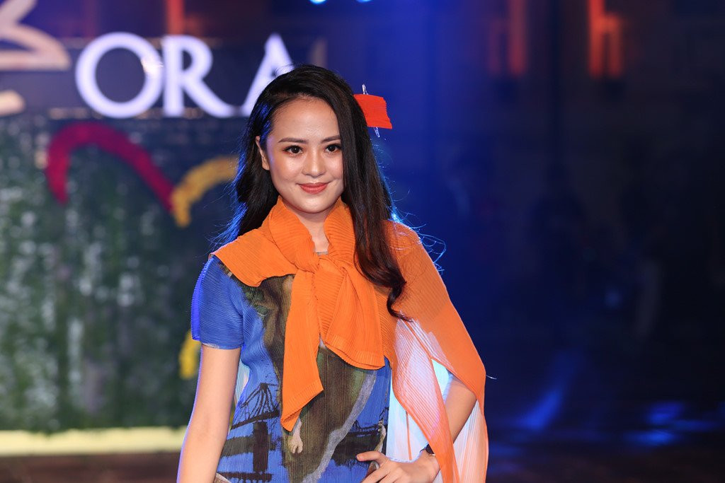 Dan MC xinh dep cua VTV lan dau dien thoi trang hinh anh 5