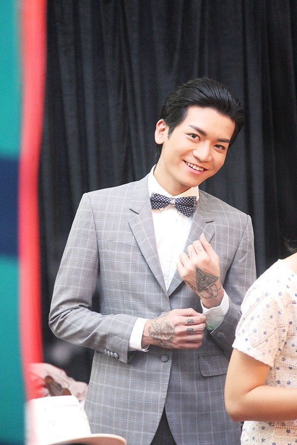 nhung-sao-viet-cong-khai-la-nguoi-dong-tinh-5