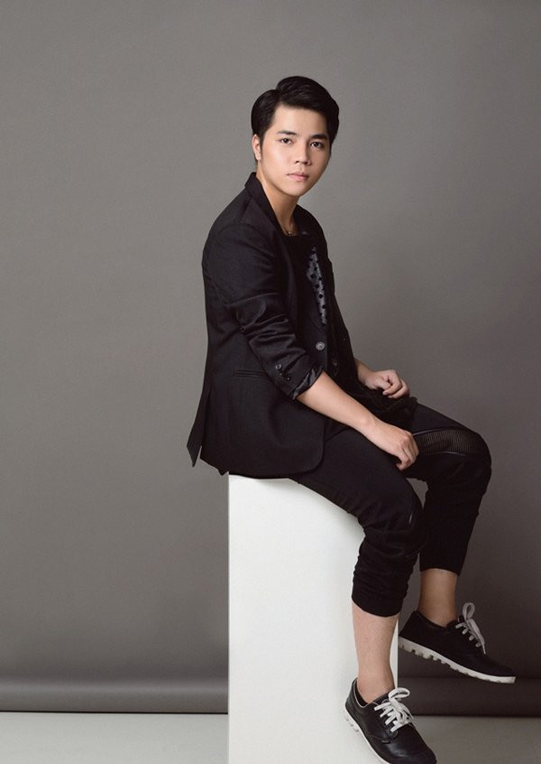 nhung-sao-viet-cong-khai-la-nguoi-dong-tinh-4