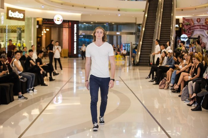 batch_Mark Braund - 263 5