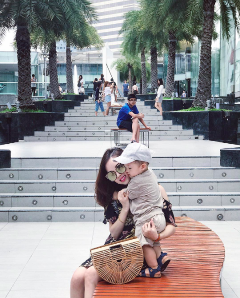 5 hot girl xinh đẹp, nổi tiếng 1 thời nhưng lận đận tình duyên - Ảnh 3.