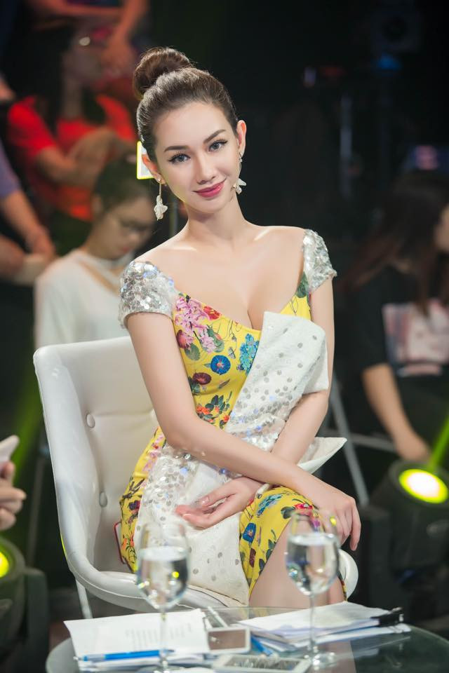 5 hot girl xinh đẹp, nổi tiếng 1 thời nhưng lận đận tình duyên - Ảnh 6.