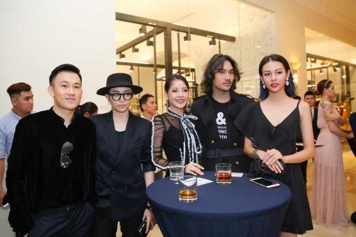 batch_Duong Trieu Vu_Gil Le_Chi Pu_Ly Quy Khanh_Phi Phuong Anh 6