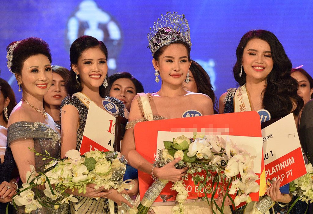 Tan Hoa hau Dai duong: 'Toi da sua mui nhung moi la tu nhien' hinh anh 4