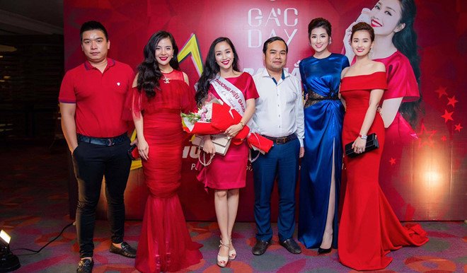 Quang cao san pham tren facebook: Nghe hai ra tien cua sao Viet hinh anh 1