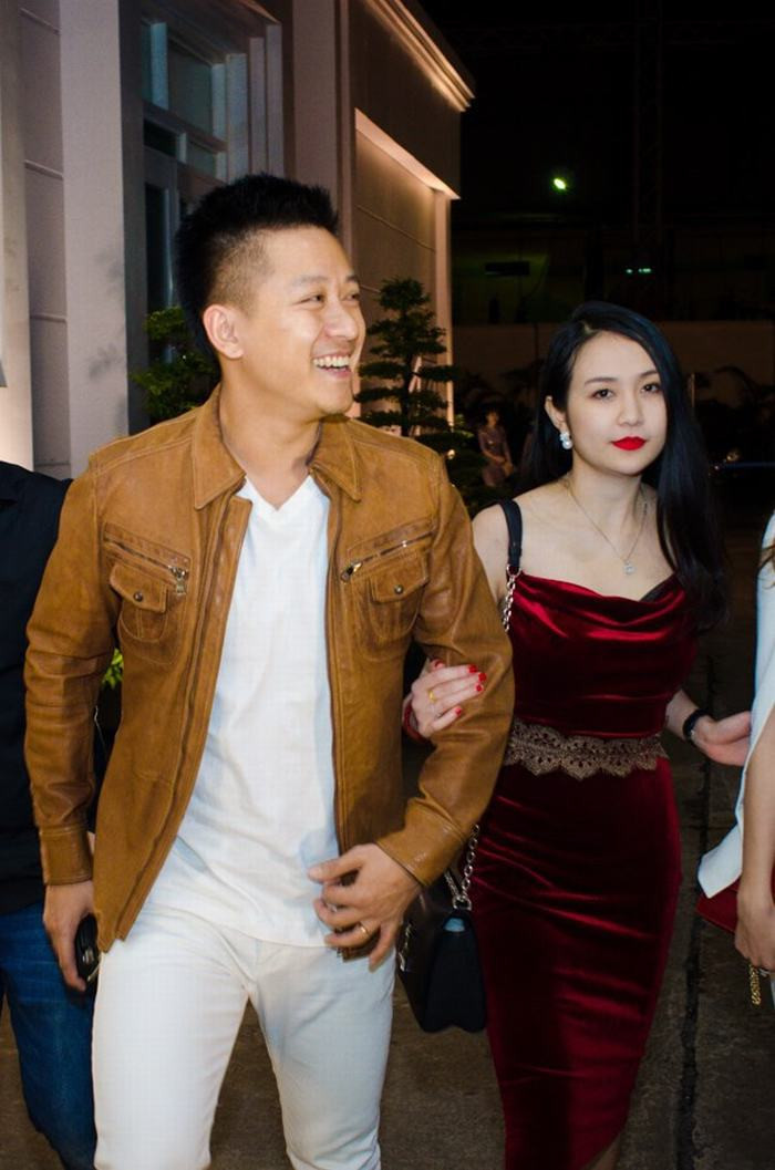 vo-tuan-hung-chia-se-ve-tuoi-thanh-xuan-chi-danh-cho-chong-va-con-14469476652342-1512102811-36-width596height900-1306062 5