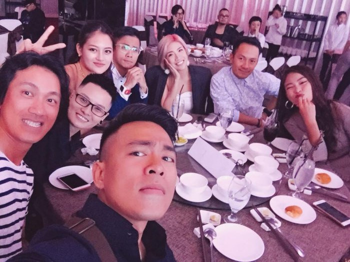 batch_24991169_10211670894342661_5007103899704571804_n 9