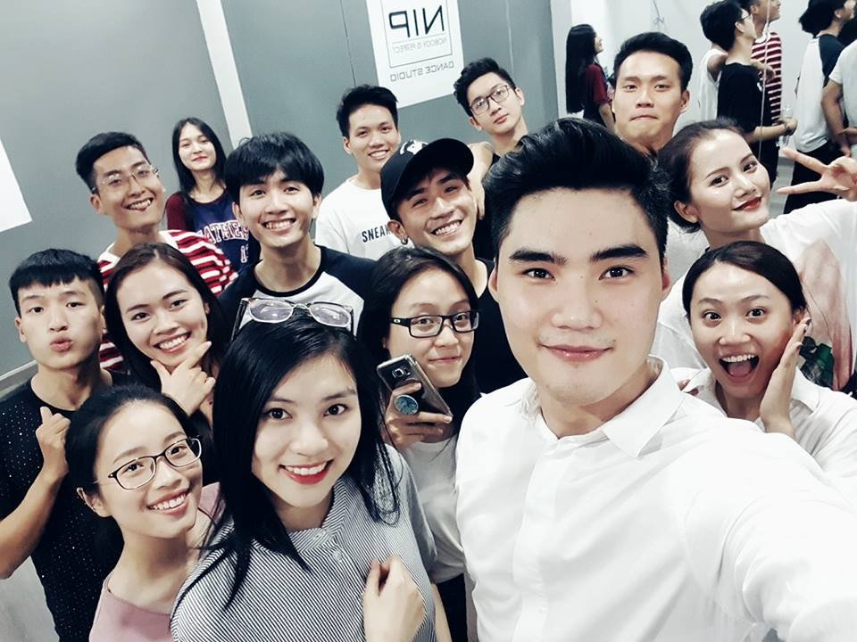 24296418_10208536664453500_8828824994706556686_n 3