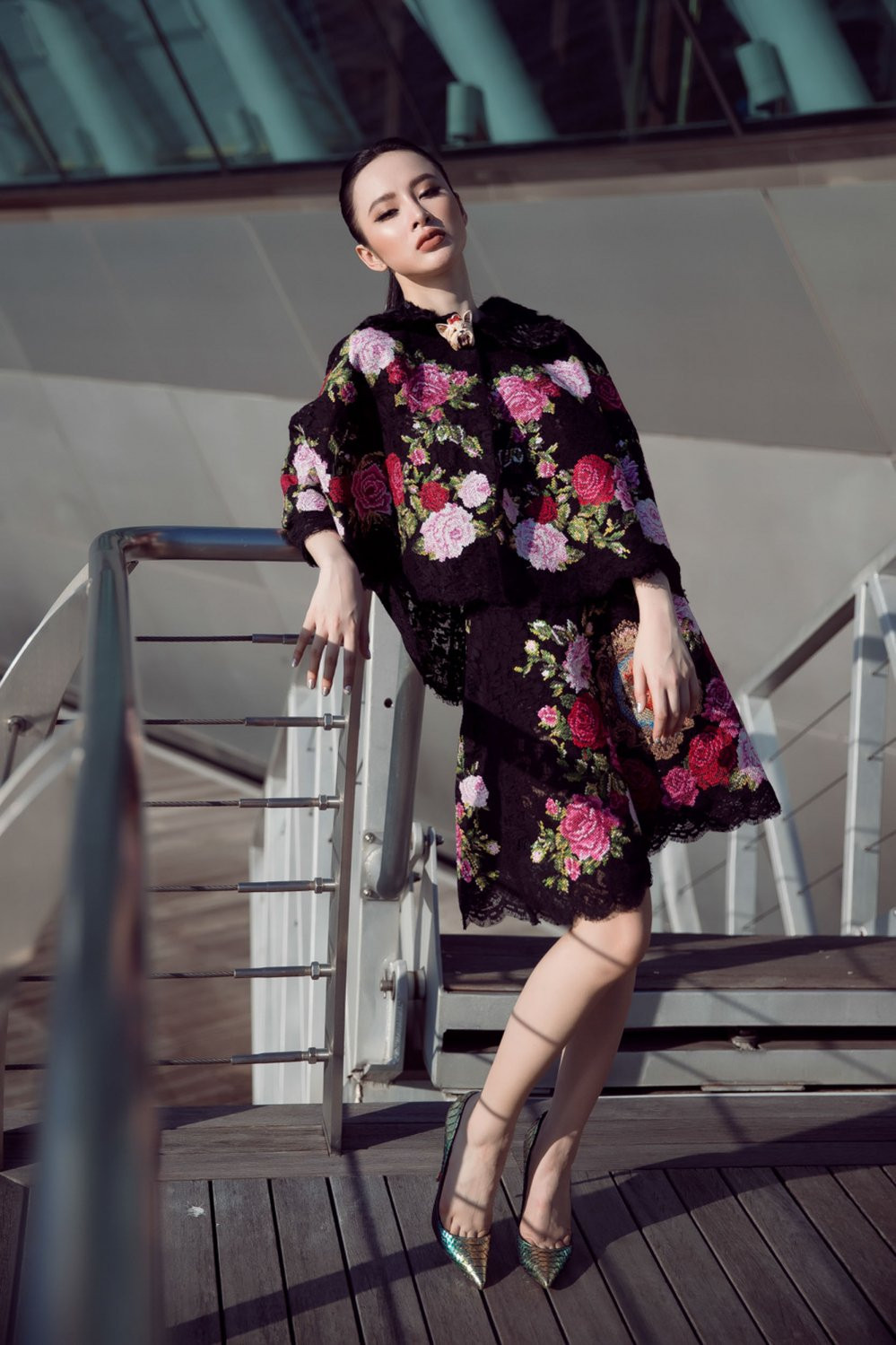 ANGELA PHUONG TRINH (17) 7