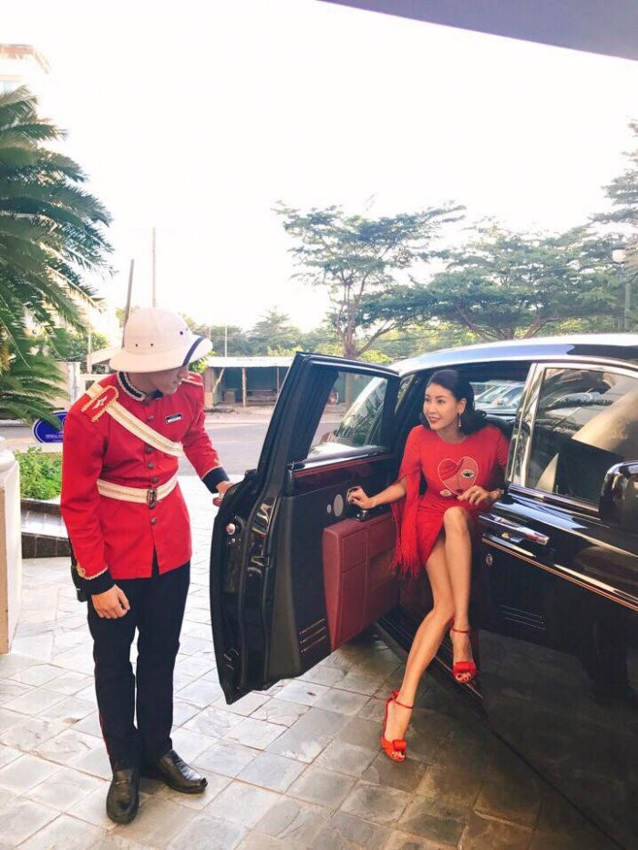 batch_22228566_10155826730154901_1812344734203432022_n 5