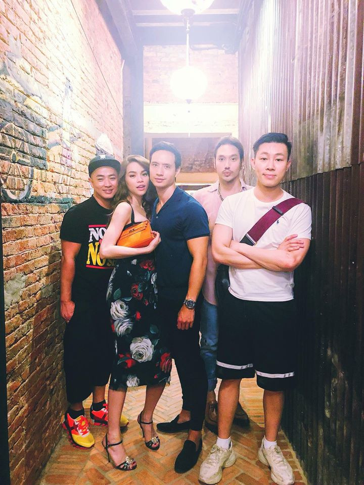 25446446_957666111047479_7810448313865959638_n