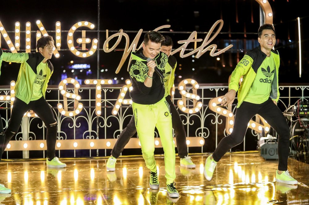 DAM VINH HUNG_DA KHUC DEM DONG_DINING WITH STARS (23) 3