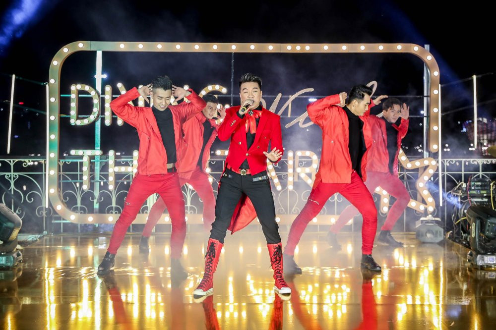 DAM VINH HUNG_DA KHUC DEM DONG_DINING WITH STARS (38) 6