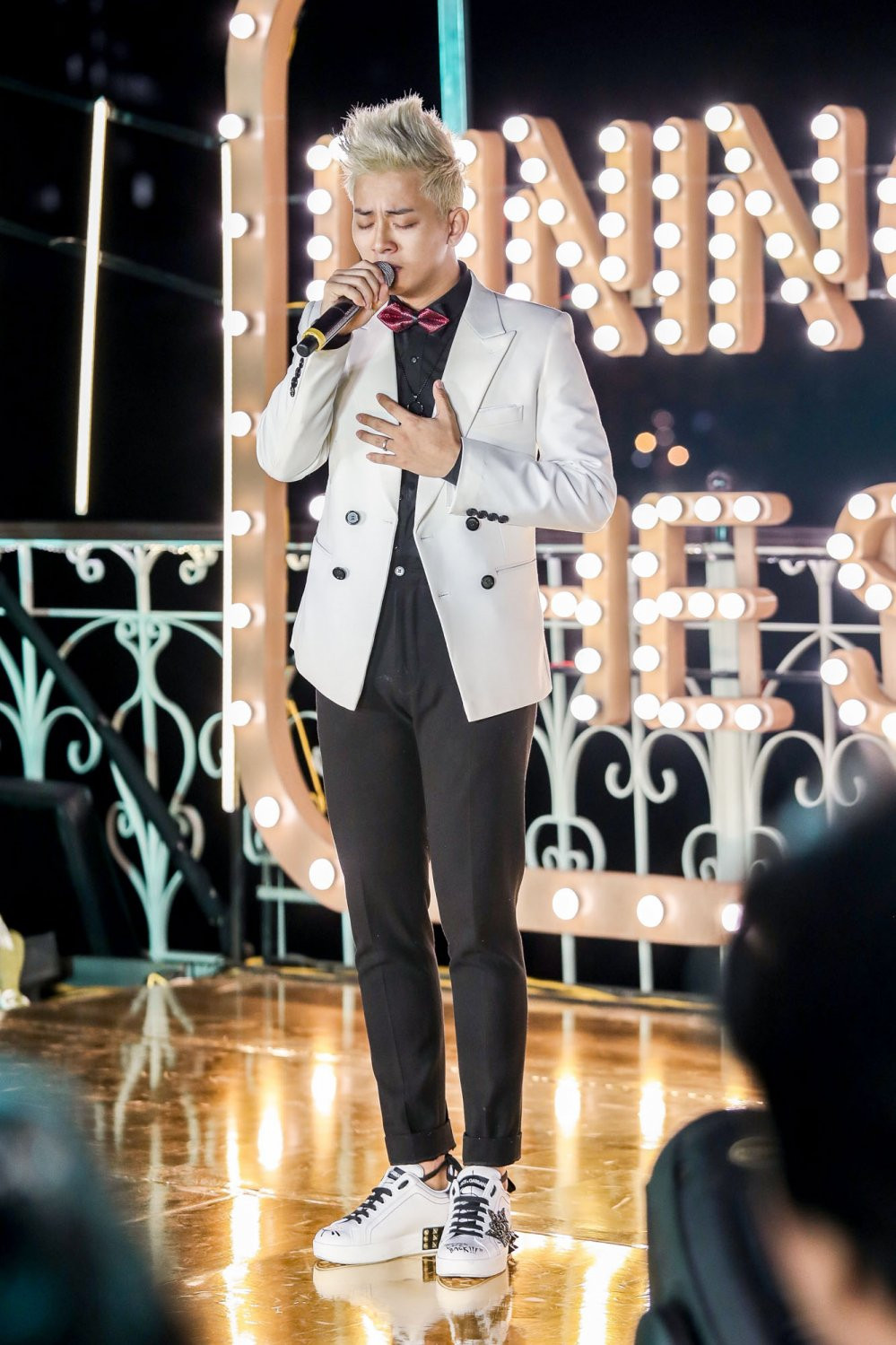 DAM VINH HUNG_DA KHUC DEM DONG_DINING WITH STARS (8)