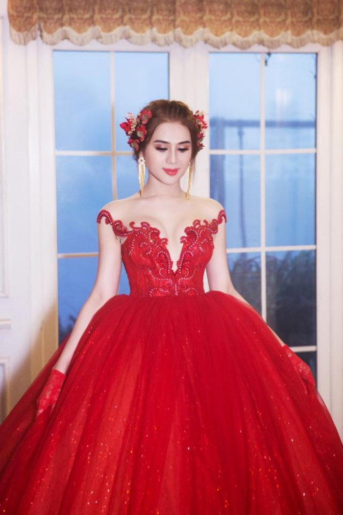 batch_Lam-Khanh-Chi-dem-tung-ngay-truoc-dam-cuoi-chi10-1514212470-width640height960 6