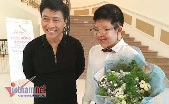 chat-nhanh-voi-bo-con-dien-vien-quoc-tuan-1823431 3