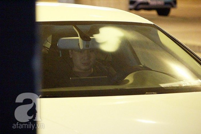 batch_nguoi-yeu-bi-thanh-hang-den-don-co-tai-san-bay20150404010620007-1514789973898