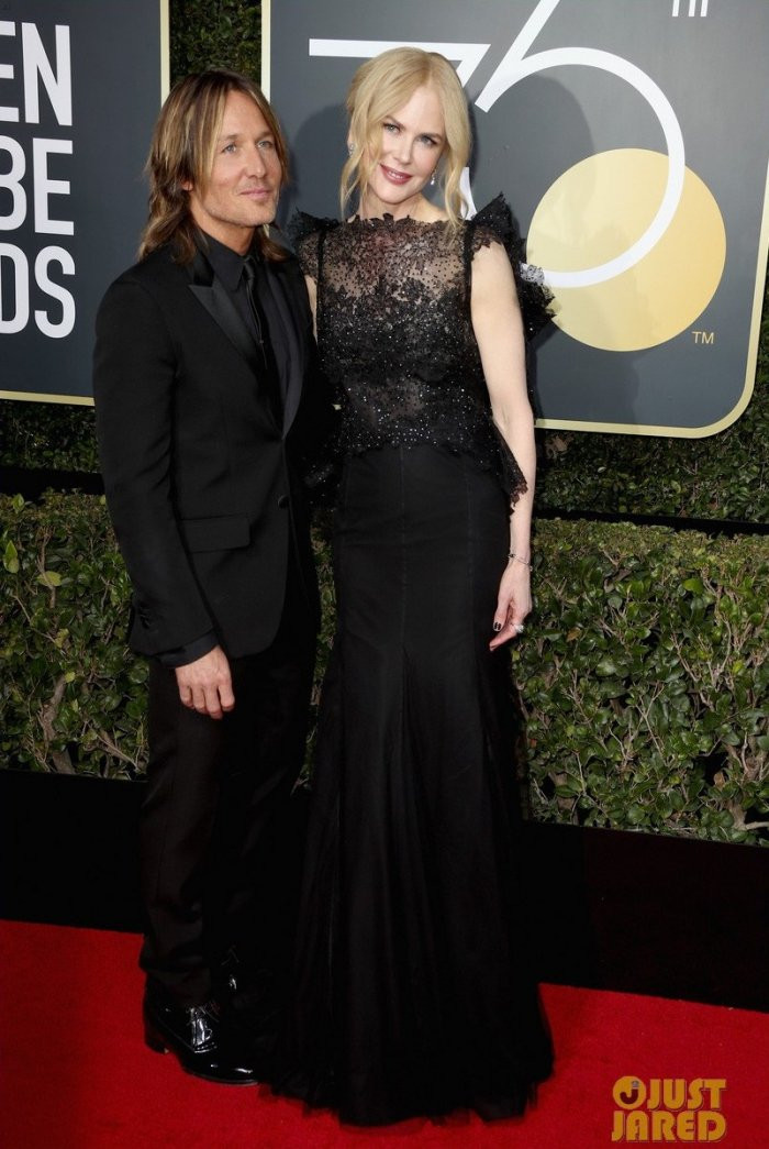 batch_nicole-kidman-golden-globes-2018-03-crop-1515374476263 24
