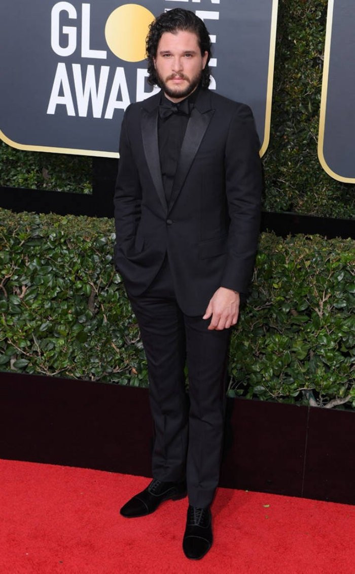batch_rs634x1024-180107160140-634-red-carpet-fashion-2018-golden-globe-awards-kit-harington-1515372682580 25