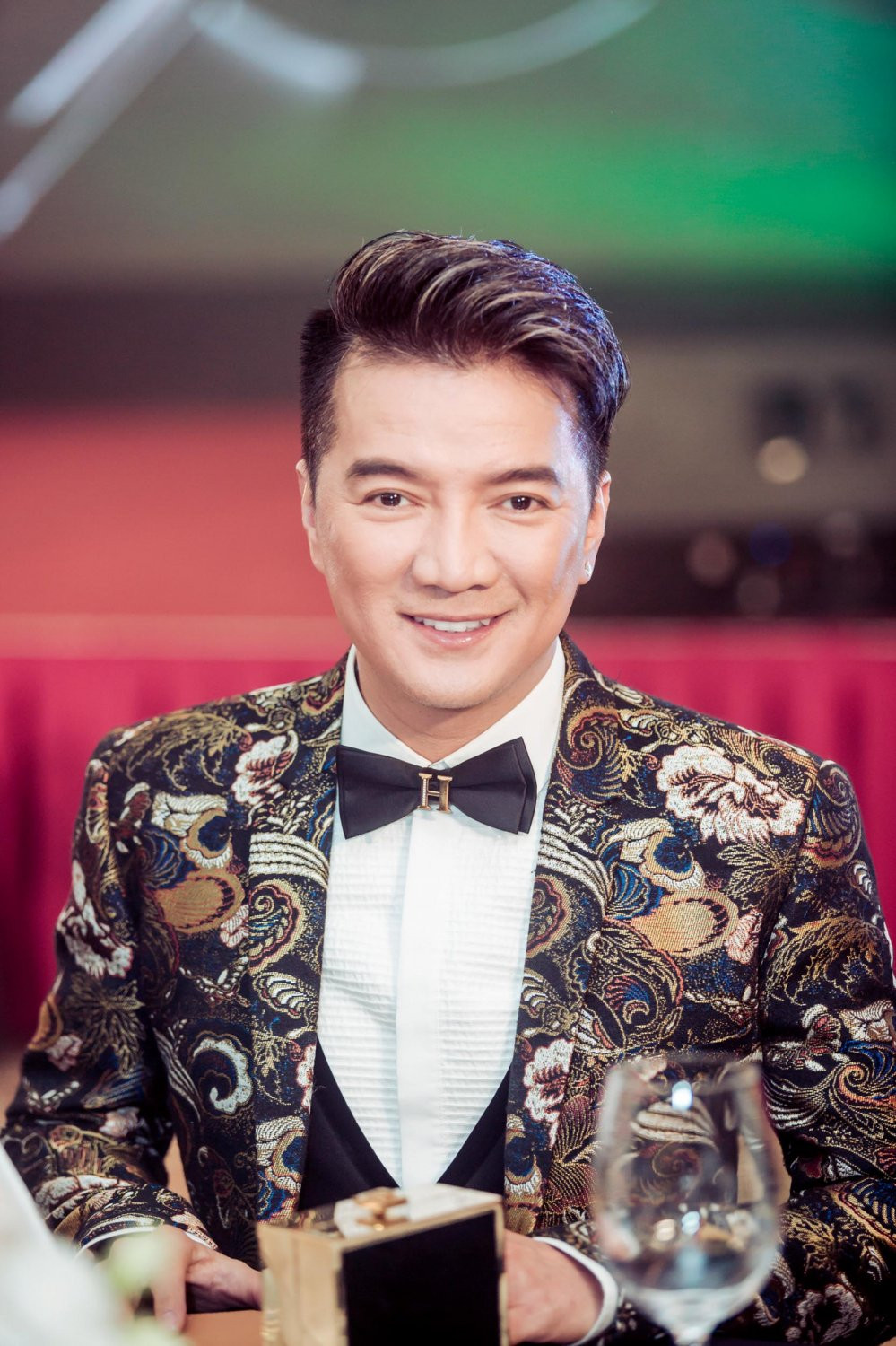 DAM VINH HUNG_PIONEER OF THE YEAR 2017 (6)