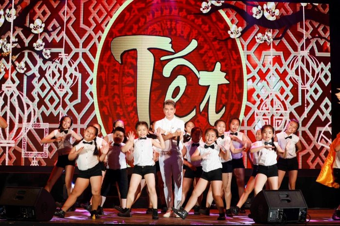 batch_DAM VINH HUNG_XUAN THA HUONG (6)