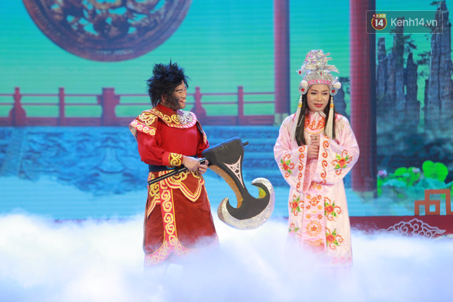 Chùm ảnh đẹp: Cận cảnh dàn nghệ sĩ trên sân khấu hoành tráng của Táo Quân 2018 - Ảnh 4.