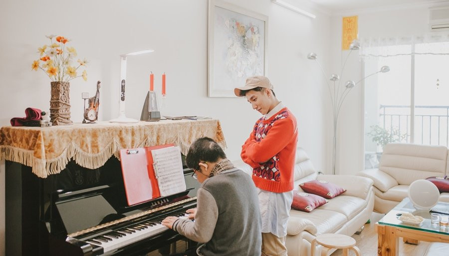 Sơn Tùng, Diễn viên Quốc Tuấn