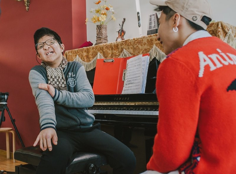 Sơn Tùng, Diễn viên Quốc Tuấn