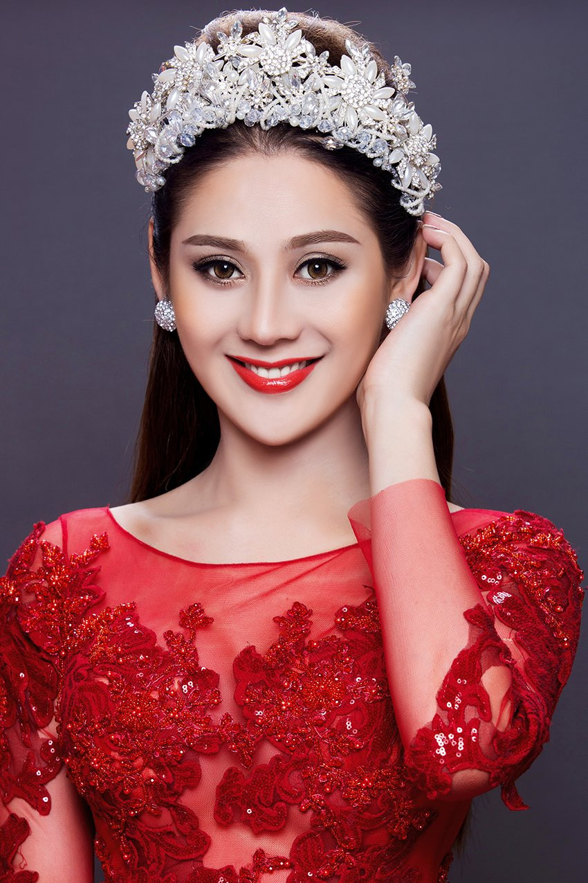 chieu-cao-va-tieu-su-cua-lam-chi-khanh-3