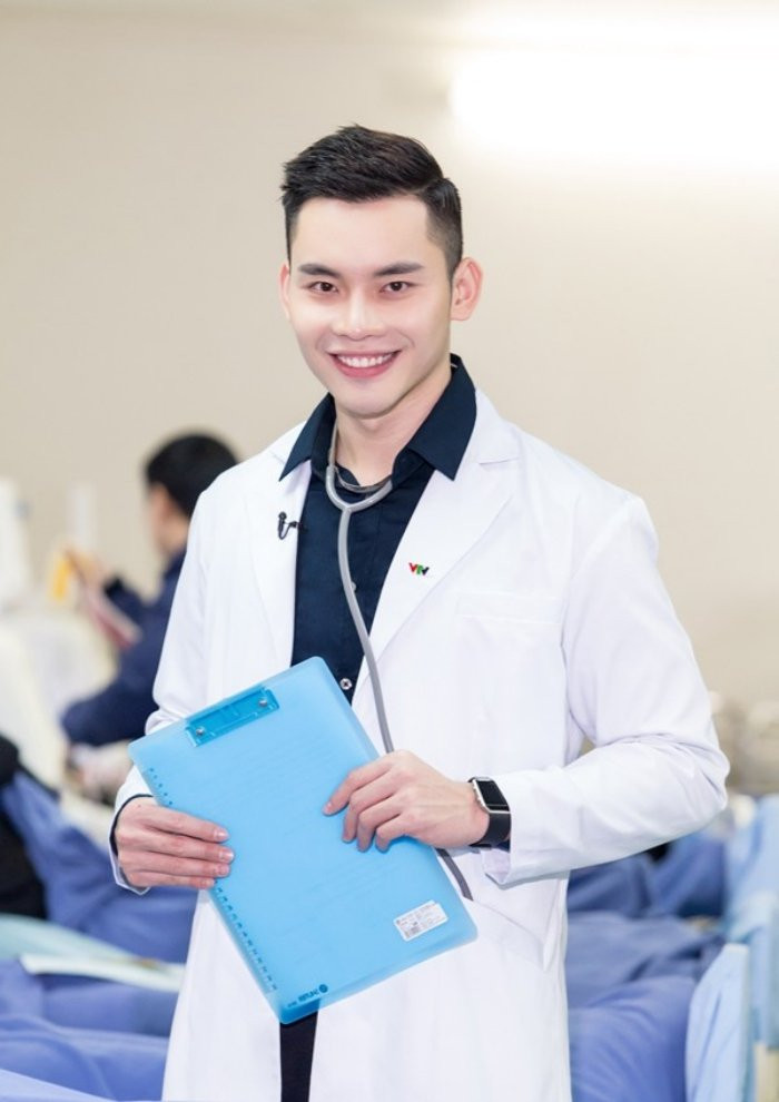 batch_mc-tran-manh-khang-dam-nhan-vai-tro-moi-tai-trung-tam-tin-tuc-vtv24-1521707457374154330658