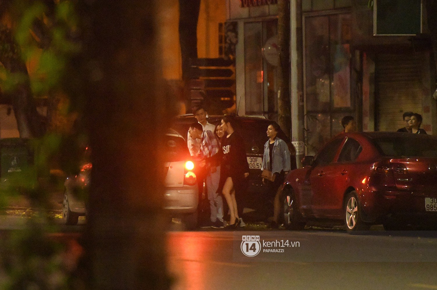 Clip: Nhan Phúc Vinh cởi áo khoác cho Nhã Phương khi ngồi cạnh, cùng nhau đi ăn đến gần 2 giờ sáng - Ảnh 14.