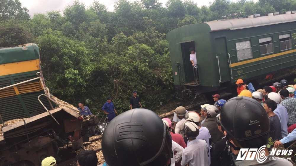 17407696_362647754132638_