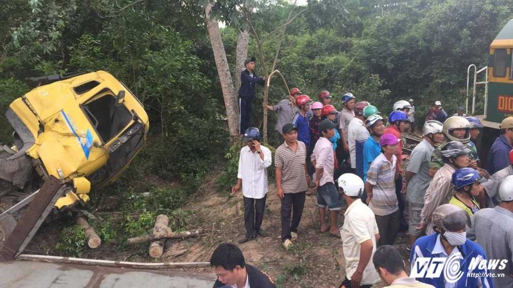 17407866_362647767465970_