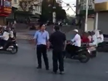 1477569851-147756684266662-va-cham