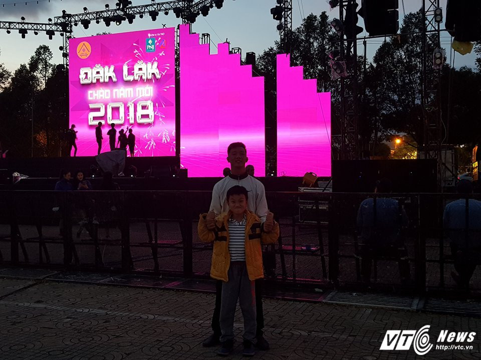 26241440_497945270602885_469352982_n