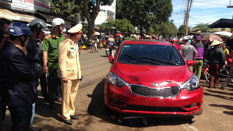 26940345_950133368473539_483083421_n