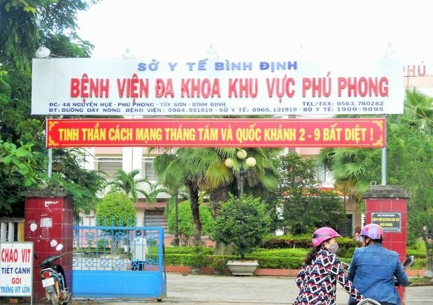 lanh-dao-bvdk-khu-vuc-phu-phong-co-uu-ai-tuyen-dung-nguoi-nha-1