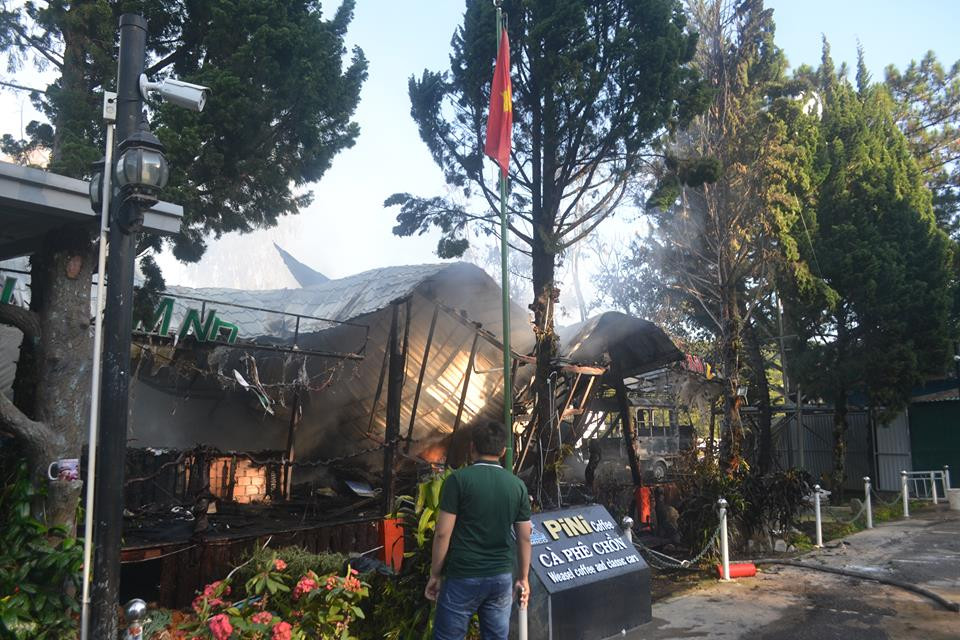 30776989_487537098316147_1664313096_n