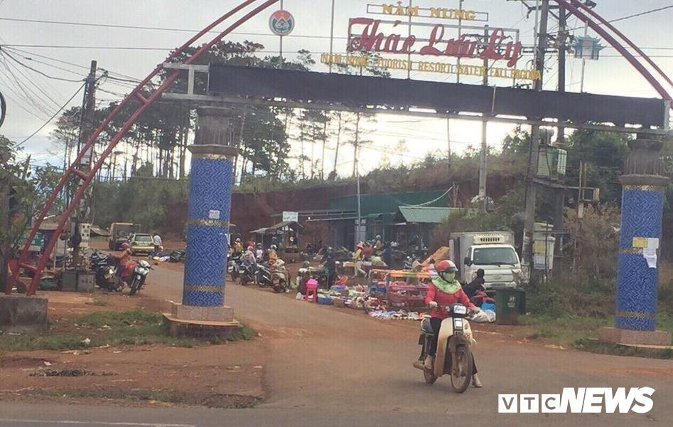 32482899_559631274434284_5095739509975285760_n-1556294